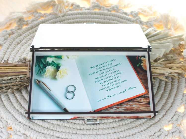Personalizowane-pudelko-na-pieniadze-Prezent-na-slub-dla-pary-mlodej-wesele-EAN-GTIN-5905601742159.jpg