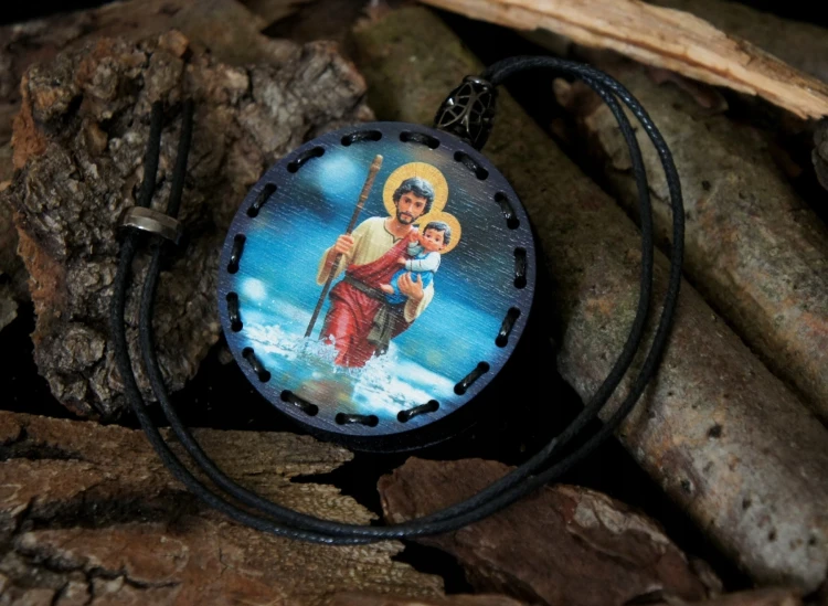 Drewniana zawieszka długotrwały zapach  Deconet św. Krzysztof.webp