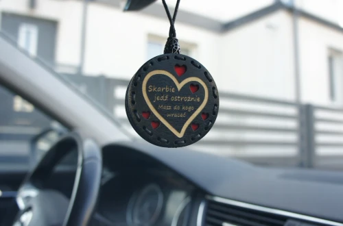 Drewniana zawieszka samochodowa Deconet Skarbie jedź ostrożnie.webp