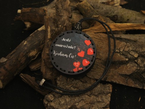 Zapach-do-samochodu-drewniana-zawieszka-Deconet-prezent-na-walentynki-Numer-katalogowy-producenta-Walentynki-zestaw.jpg