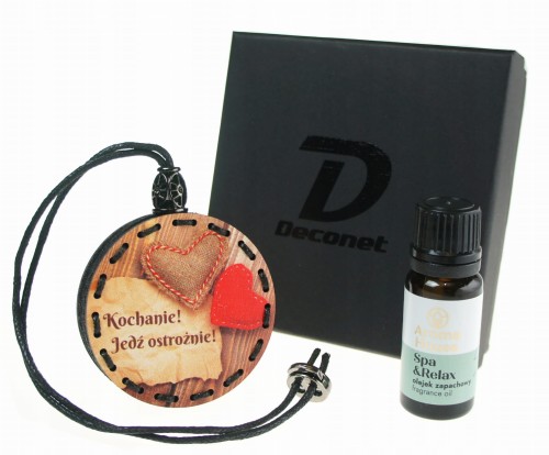 Zapach-do-samochodu-drewniana-zawieszka-Deconet-prezent-na-walentynki-Stan-opakowania-oryginalne (1).jpg
