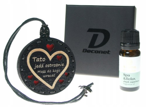 Zapach-do-samochodu-drewniana-zawieszka-Deconet-Prezent-na-dzien-ojca-Waga-produktu-z-opakowaniem-jednostkowym-0-1-kg (1).jpg