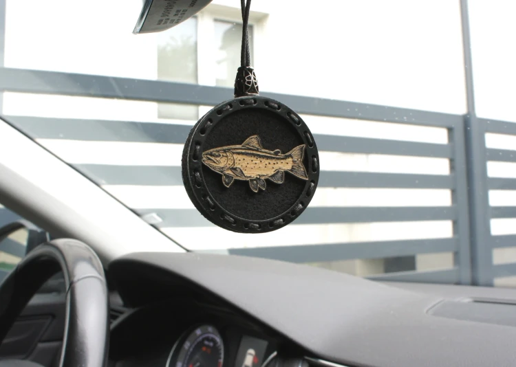 Zapach do samochodu drewniana zawieszka Deconet Black Premium Wood - Łosoś