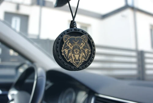 Zapach do auta drewniana zawieszka zapachowa z filcem Deconet Black Premium Wood - Miś