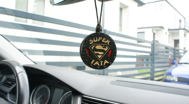 Zapach do samochodu drewniana zawieszka Super Tata