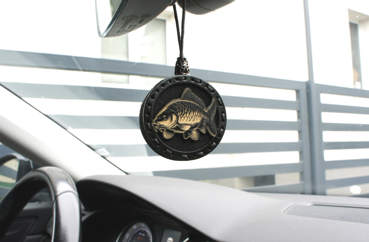 Zapach do samochodu zawieszka Deconet karp